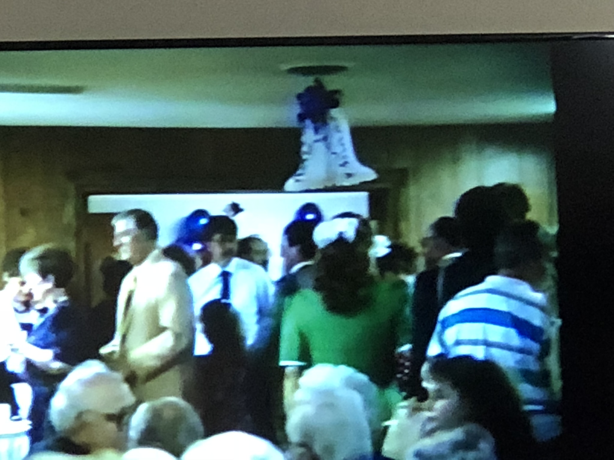 063F4998-72D9-437F-A4C4-C414A70105B1